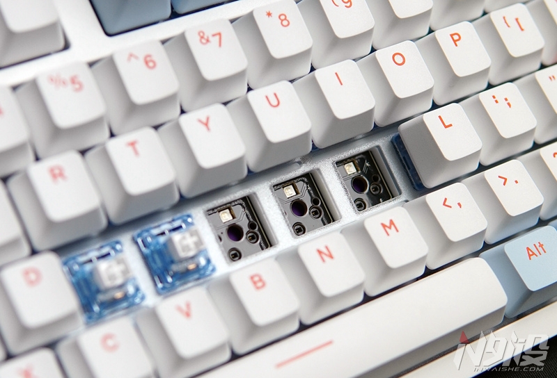 达尔优|达尔优A87 PRO单模版机械键盘图赏
