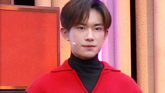 谭维维|易烊千玺被邓超曝光，春晚彩排期间还要看书，他和朋友打了一个赌