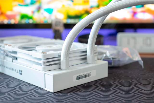 机箱|桌面美学典范,基于 12700 + B660I 打造的性能小钢炮