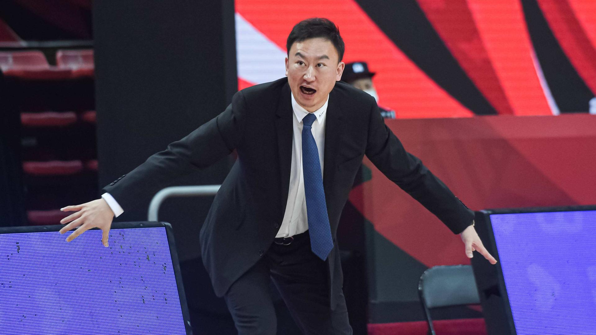 刘维伟|炙手可热！三大俱乐部哄抢王牌主教练，马布里或被刘维伟取代
