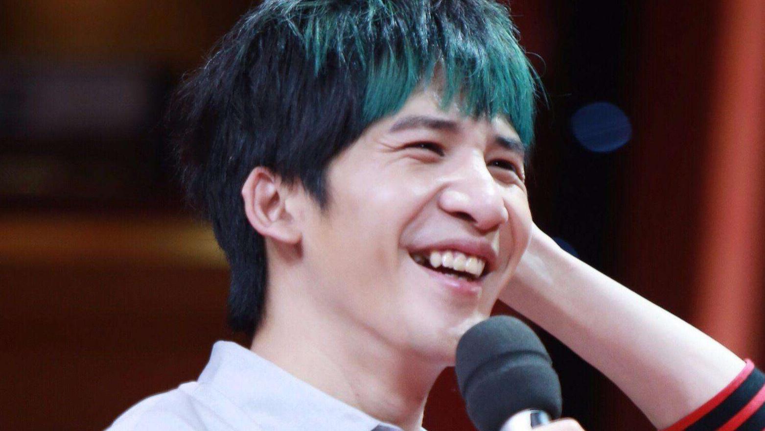 黄小蕾|黄小蕾：追求大张伟被拒28天相亲100次闪婚富豪，被迪士尼终身门禁！