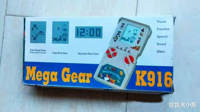 小米科技|全塑料机身黑白屏幕,内置一款游戏玩转童年,这款游戏机很经典