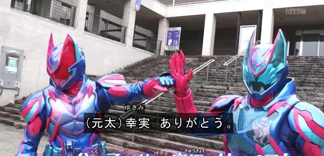 官宣|假面骑士revice最终形态正式官宣外形虽朴素但非常帅气的蝙蝠侠