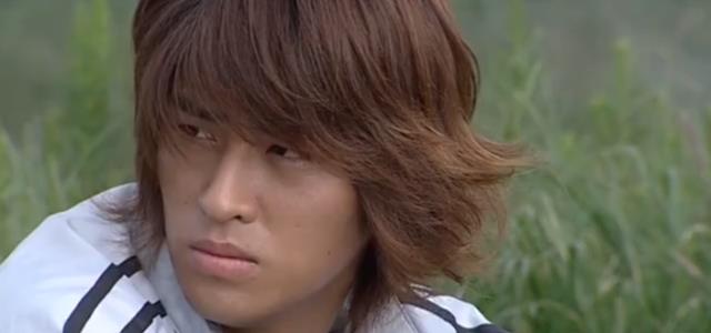 acgn漫评|有些骑士未变身之前就有超能力!小明哥到处浪,月读笑笑不说话