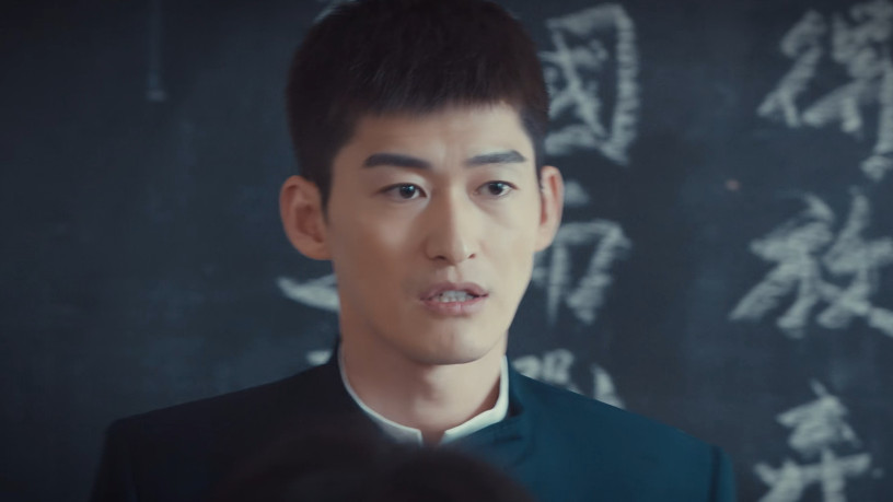 张翰|播出4集，挤到飙升榜第二！张翰一出手，就是国产战争剧“王炸”