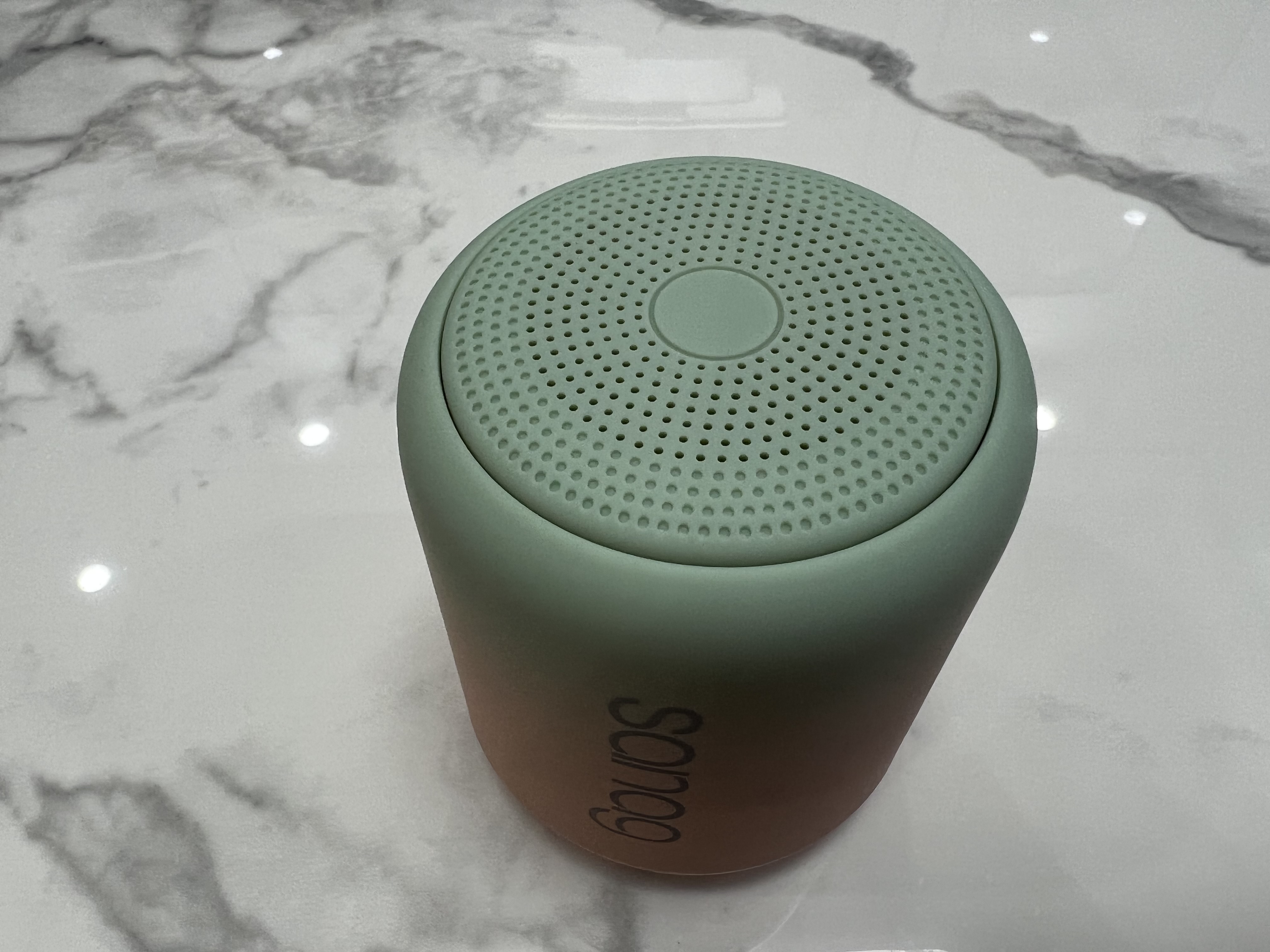 无线蓝牙音箱|王心凌同款全能小钢炮—Sanag塞那X6S 渐变色无线蓝牙音箱体验