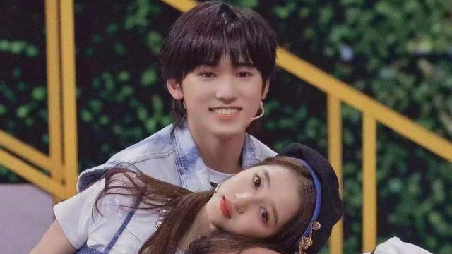 王牌对王牌|宋亚轩暖心发文告别《王牌对王牌》的哥哥姐姐，再见就是大学生了