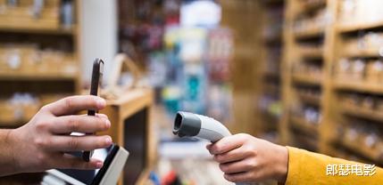 移动支付|怪事！手机支付明明这么方便，为什么很多人又开始使用现金了？