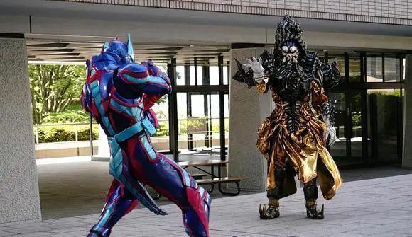 acgn漫评|假面骑士Juuga活两集，BOSS牌面远远不如基夫