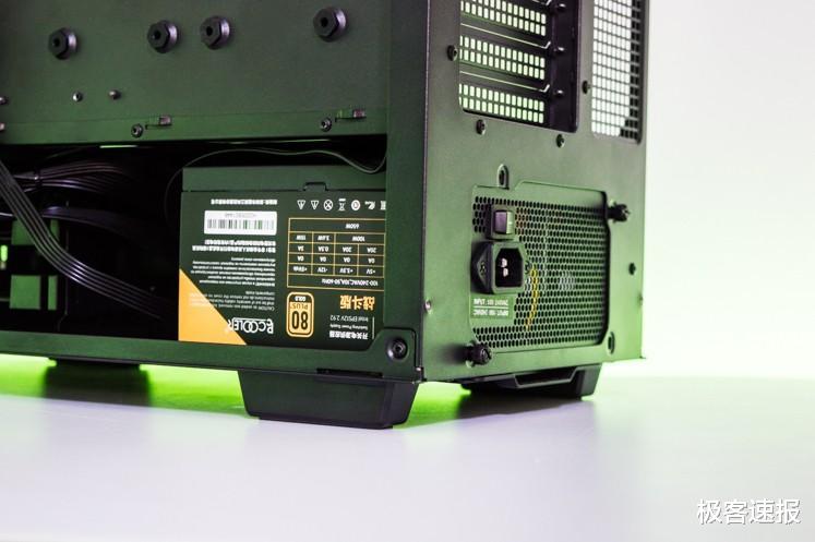 显卡|七防芯都防啥？超频三650W七防芯电源拆解，防潮、防虫、防腐蚀