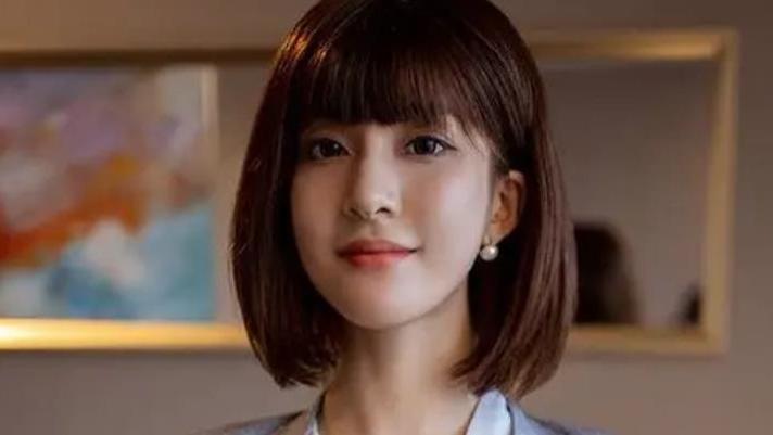 脂肪肝 大脸女生如何选择发型？这9款是首选，尤其第一款最受欢迎