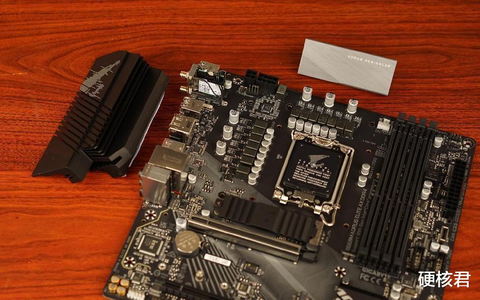 主板|12700KF+B660M+3070ti+乔思伯D30，小尺寸电脑装机体验！