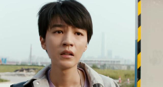 娱乐圈|《县委大院》正式开机！张新成吴越现身，大背头胡歌男神范十足