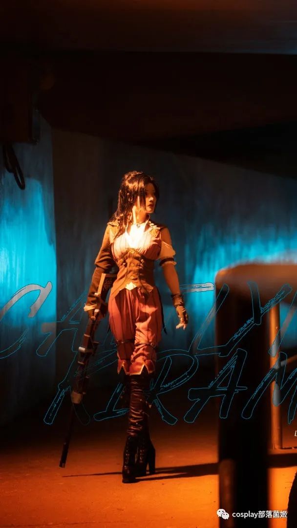 acgn漫評|cos：英雄聯盟動畫雙城之戰皮城女警凱特琳cos正片@逆光