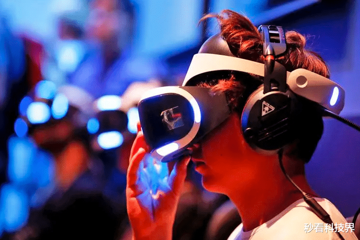 智能手机|比尔盖茨预测:智能手机或将淘汰!谁将会是下一个主角?