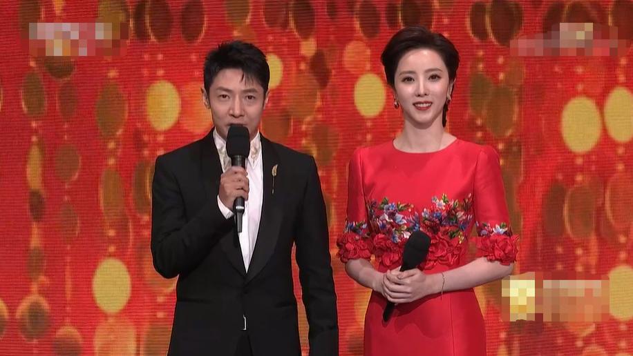 春晚|撒贝宁46，孙涛54，李思思36，上春晚的他们都容颜不老