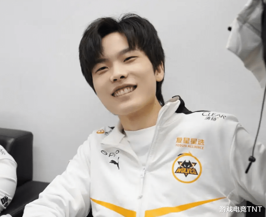 狼队再次输给WB，迷惑操作一波接着一波，今屿成最大受害者