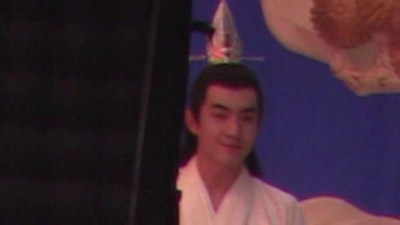 林更新|林更新《与凤行》造型曝光！身穿白衣仙气十足，网友狂夸瘦了