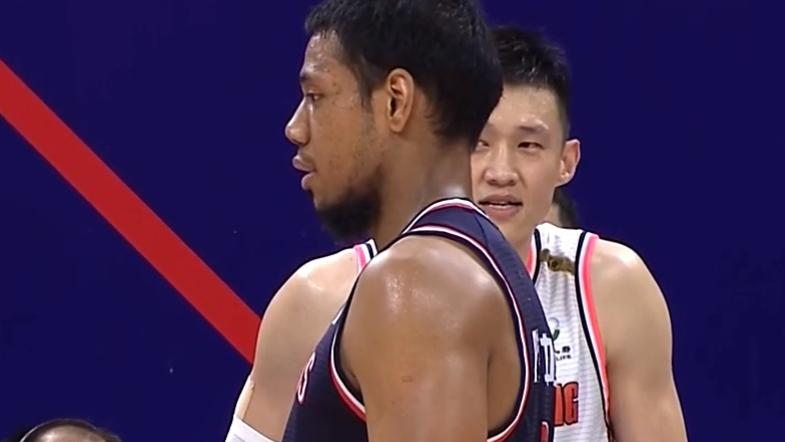 广东男篮|47+14+5！广东双外援真香，FMVP霸气2+1赢球，杜锋超小阵容立功