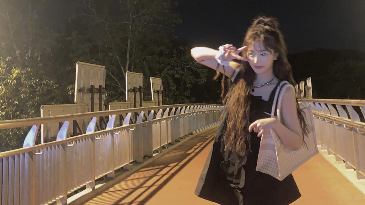 孔雪儿|孔雪儿真的太甜美了！可以和南韩的女团一争高下