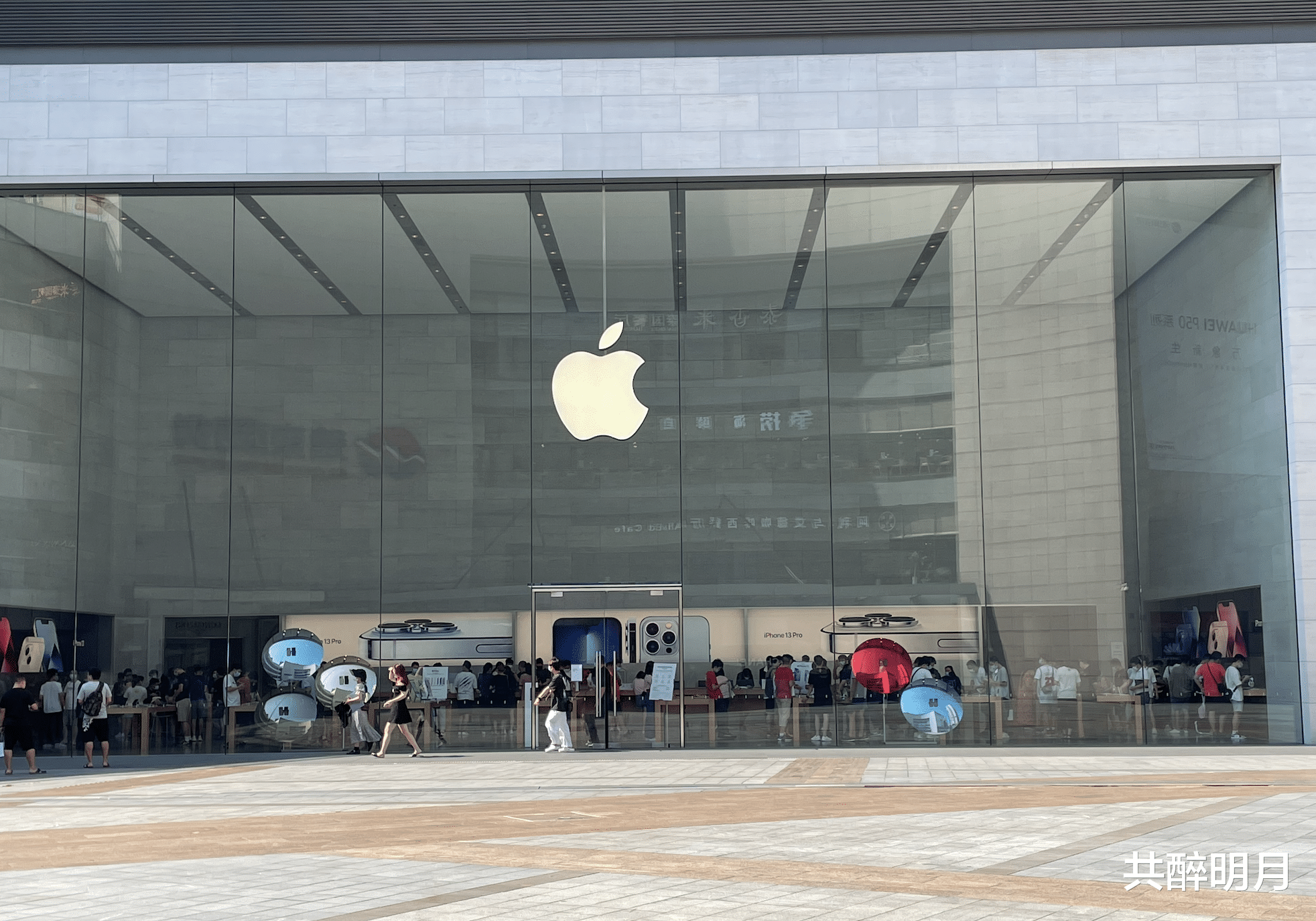 美菱|苹果手机老用户眼中的三个优点,也成就了苹果手机的高销量