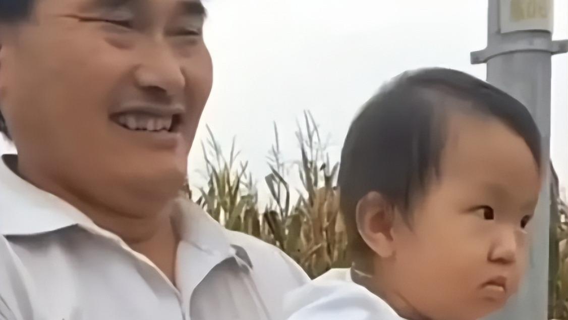 朱之文|大衣哥抱小娃过爷爷瘾，小伟瘦身变化大，陈亚男：满腹期望变绝望