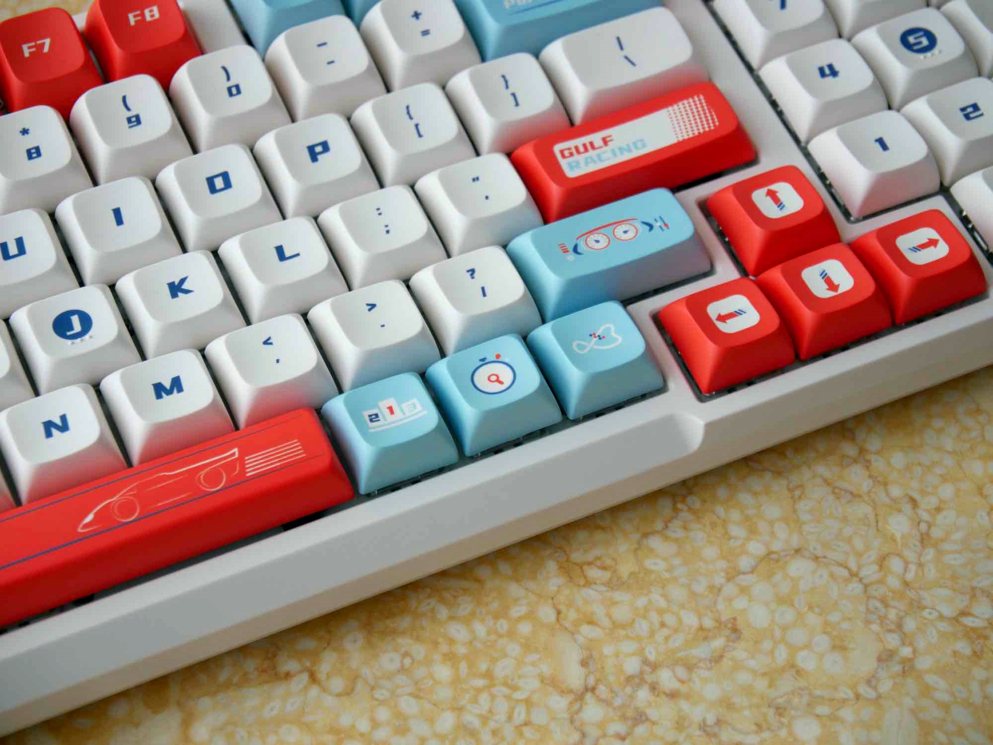 机械键盘|颜值即正义——达摩鲨K7 pro三模机械键盘赛车版