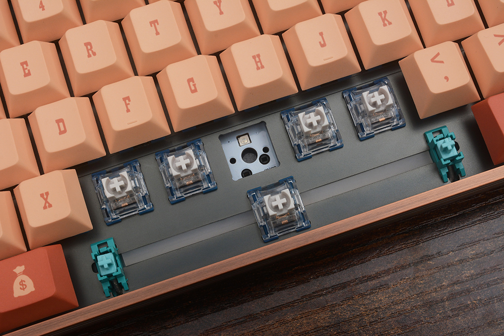 官宣|用这把键盘玩荒野大镖客是不是更带感？睿匠R87牛仔版