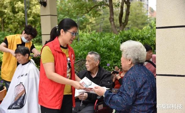 小米科技|苹果手机拒不向中国用户让步,广东移动:你不做的事,我做到暖心