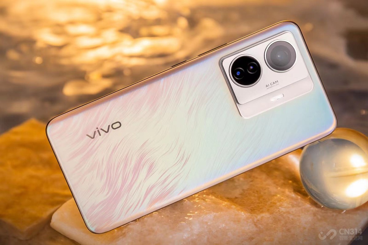 vivo|“小旋风”vivo S15e持续火爆 凭实力圈粉!