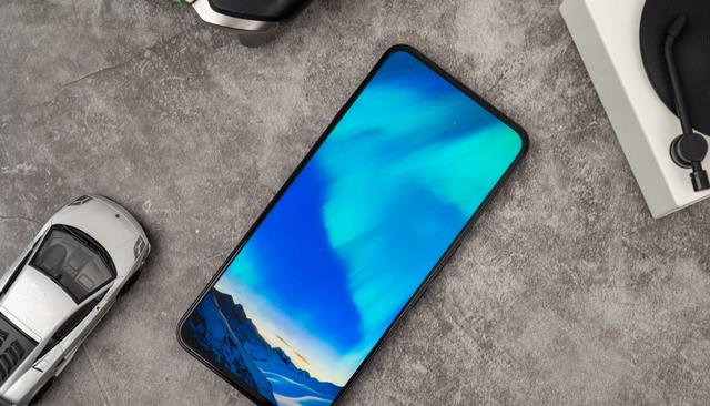 戴尔|红魔8Pro底气十足，有20G+1TB撑腰，还怕不好卖吗？