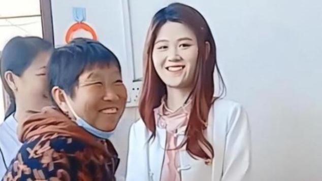 陈萌|第2个陈亚男？陈萌开通社交账号，晒宝马婚书引热议，被曝已辞职