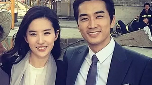 刘亦菲|他俩不会是合约情侣吧？