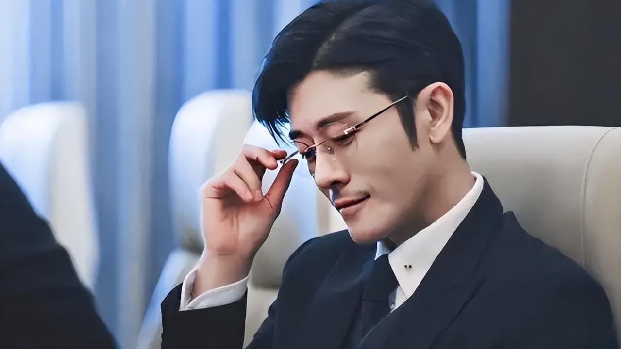 王耀庆|相貌平平别硬演“霸总”！这14位男星告诉你，什么叫“总裁范儿”