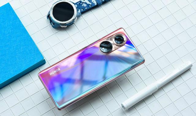 酷派|一亿像素旗舰跌至新低，只为给新旗舰让路，售价更亲民了