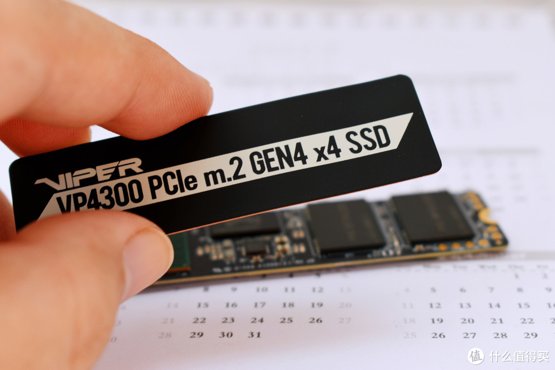 固态硬盘|消费级固态硬盘巅峰速率,价格竟如此亲民:博帝蟒龙VP4300-M.2