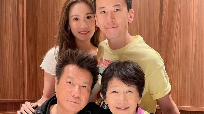 石修|石修31岁儿媳穿短裤跳舞！已怀孕3个半月，四肢仍纤细美腿吸睛