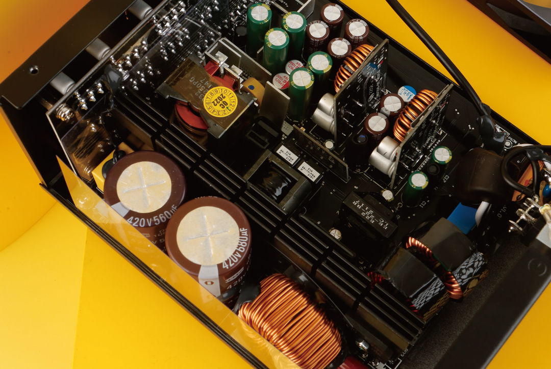 |旗舰级显卡好搭档!鑫谷GM1250W电源