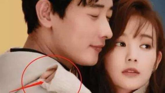 罗晋|传李一桐插足唐嫣婚姻？借罗晋打入对方阵营，两人姿势暧昧像情侣