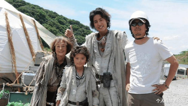 宫泽佐江|戴卡奥特曼(德凯):副队长和机甲师登场,全是我们的老朋友了?