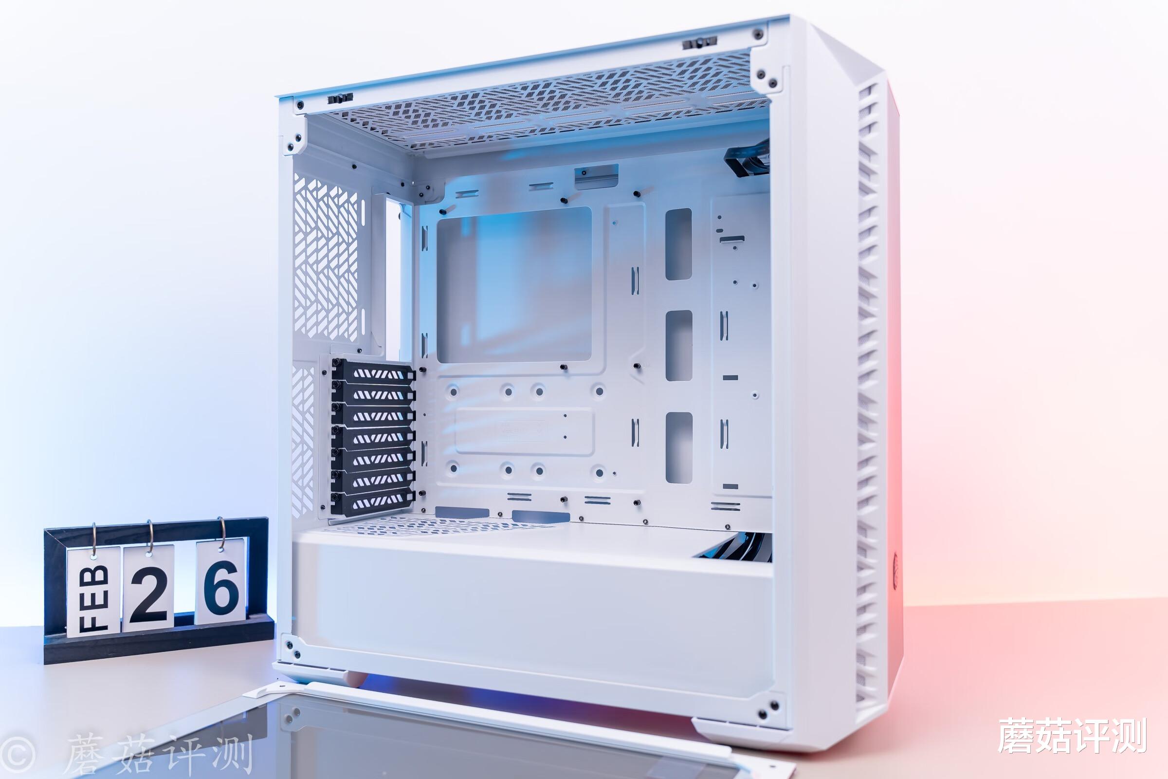 索尼|灰白撞色更精致，Mesh加入更透气、酷冷至尊MB520 Mesh机箱 评测