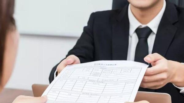 求职|37岁IT男求职被秒拒，有十多年技术经验，为啥还找不到工作？