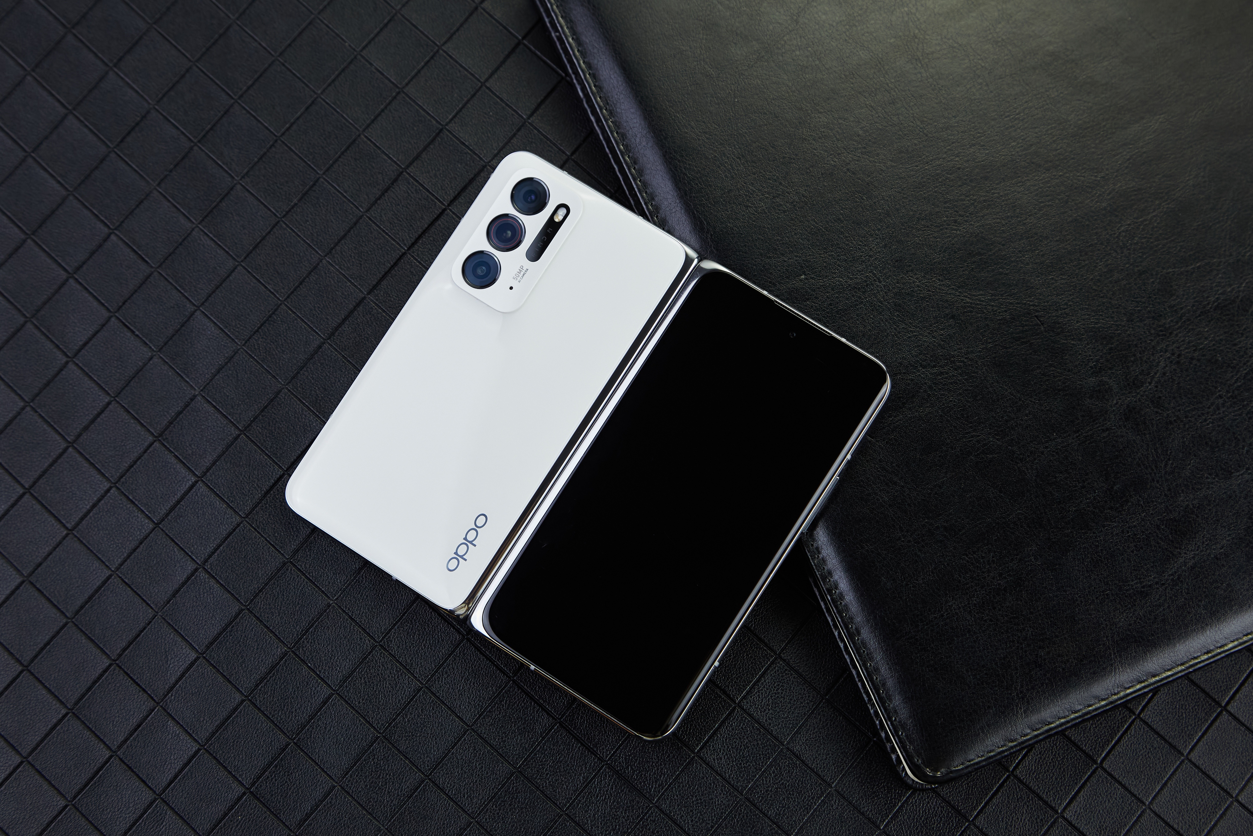 智能手机|又上榜了!OPPO凭借自研芯片,成功入围《麻省理工科技评论》TR50