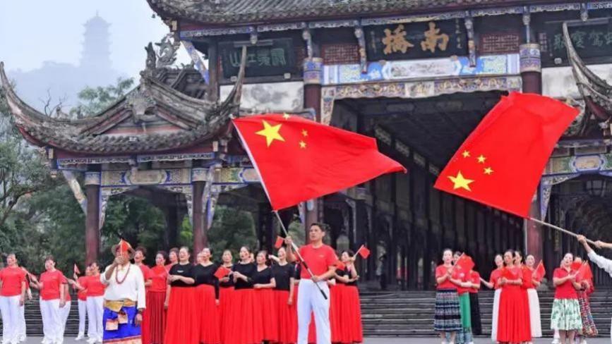 都江堰景区打出“组合拳”线上线下欢度国庆佳节