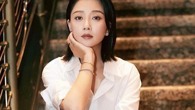 殷桃|《人世间》殷桃，纯天然美人和从骨子里散发出来的妩媚气质