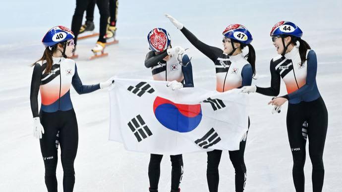 韩国队|不装了！韩媒承认故意抢跑，美名将怒喷K宝！