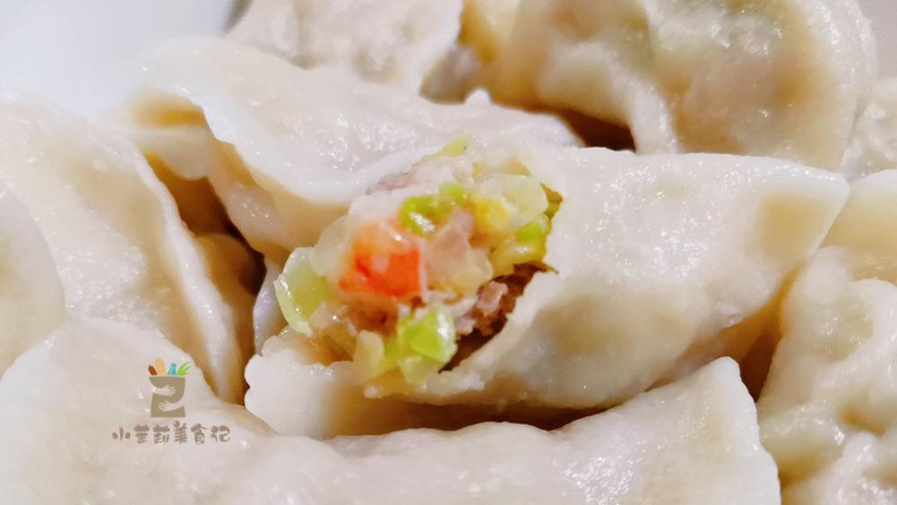 这菜不起眼，却是天然“养胃高手”，天冷包饺子真香，越吃越暖和