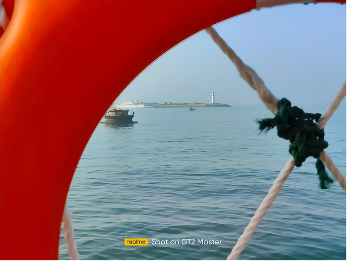 华为mate|真我GT2大师探索版评测：性能与颜值并存的质感之作