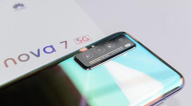 华为鸿蒙系统|从2999元跌至2059元，5G+鸿蒙OS+7nm麒麟芯，花粉：终于等到了