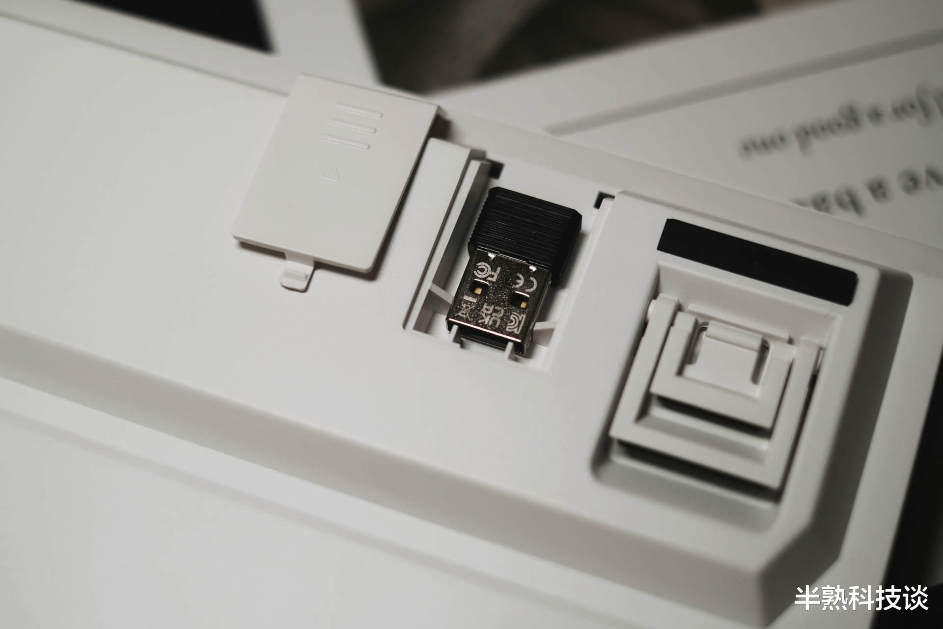 Linux|一款让我放弃樱桃MX 8.0的键盘，杜伽K610W上手体验分享